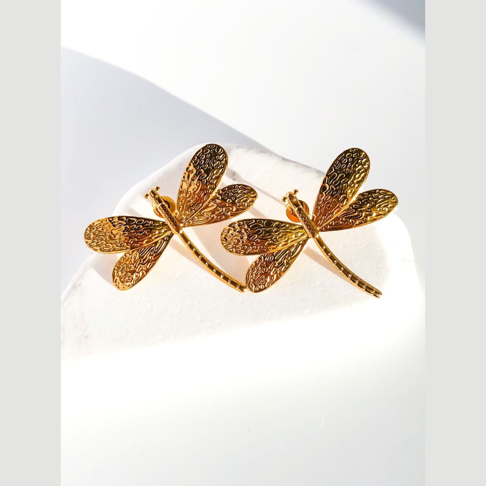 Dragonfly model golden anti turnish earing