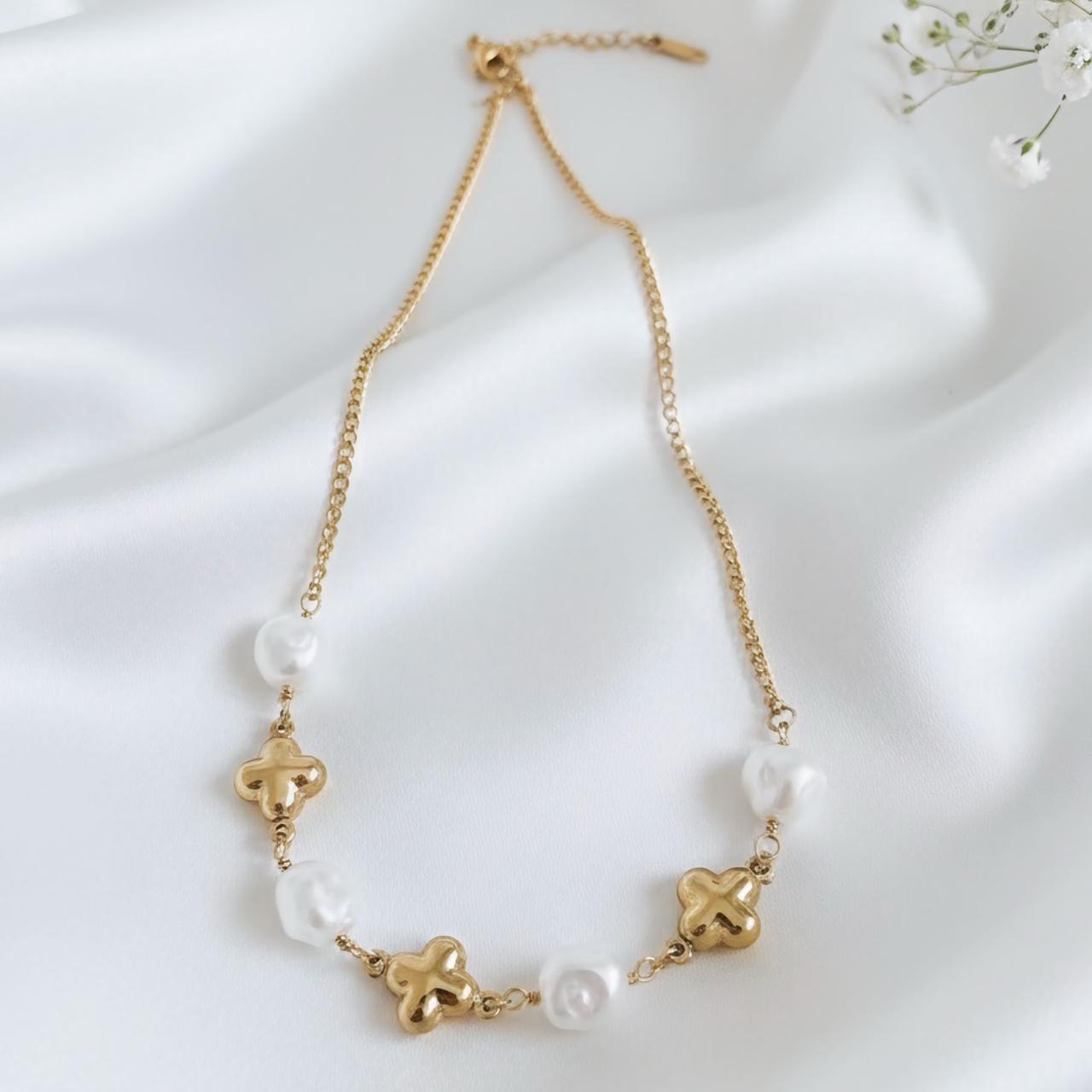Flower beaded neck chain